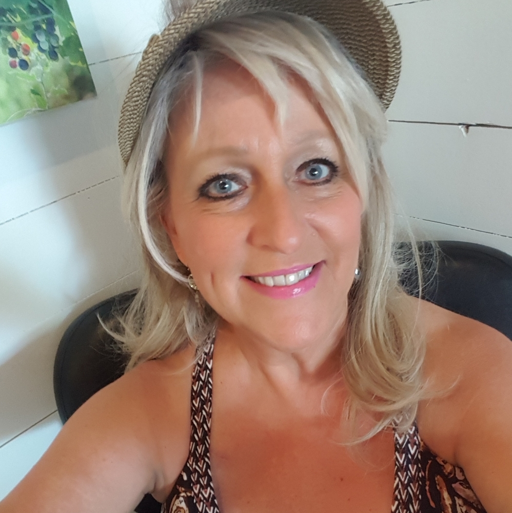 Meet your Posher, Sandra
